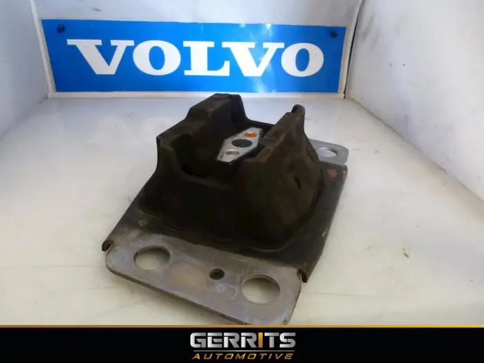 Engine mount Volvo V70
