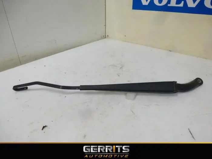 Front wiper arm Volvo S60