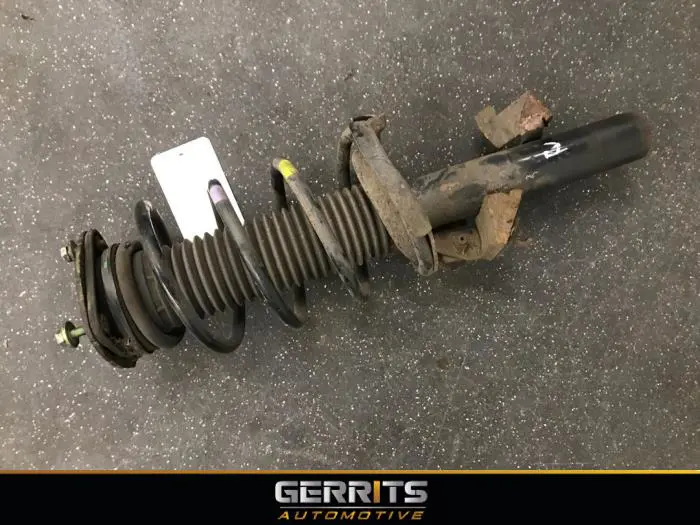 Front shock absorber rod, right Mazda 3.