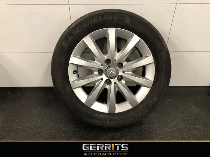 Wheel + tyre Mercedes B-Klasse