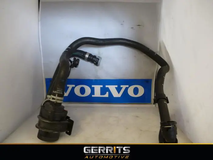 Pompe à eau supplémentaire Volvo V40