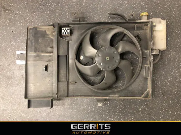 Cooling fans Nissan Note