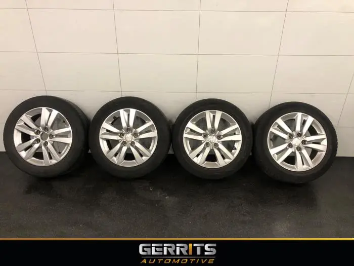 Set of wheels + winter tyres Peugeot 308