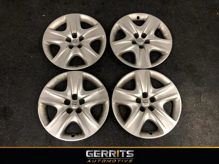 Wheel cover set Opel Astra