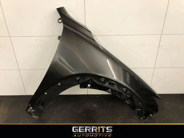 Front wing, right Mazda CX-3