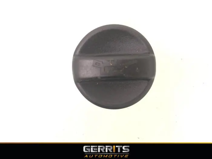 Oil cap Peugeot 5008