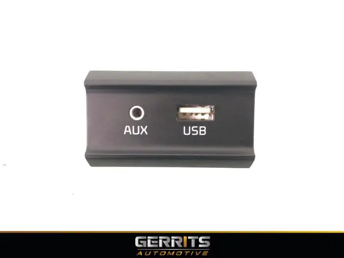 AUX/USB aansluiting Kia Stonic