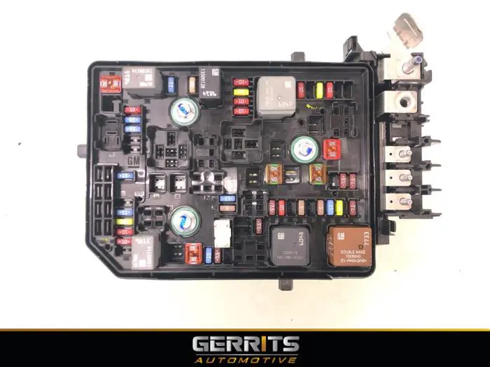 Fuse box Opel Astra