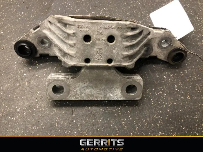 Engine mount Opel Astra