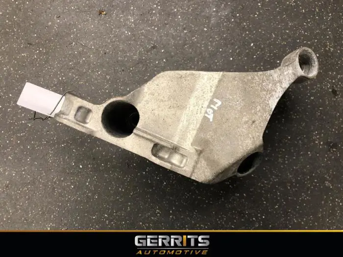 Engine mount Opel Astra