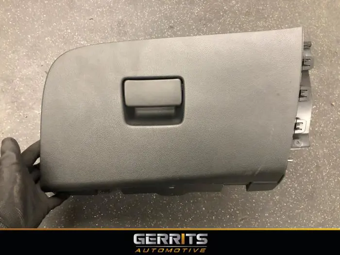 Glovebox Opel Astra