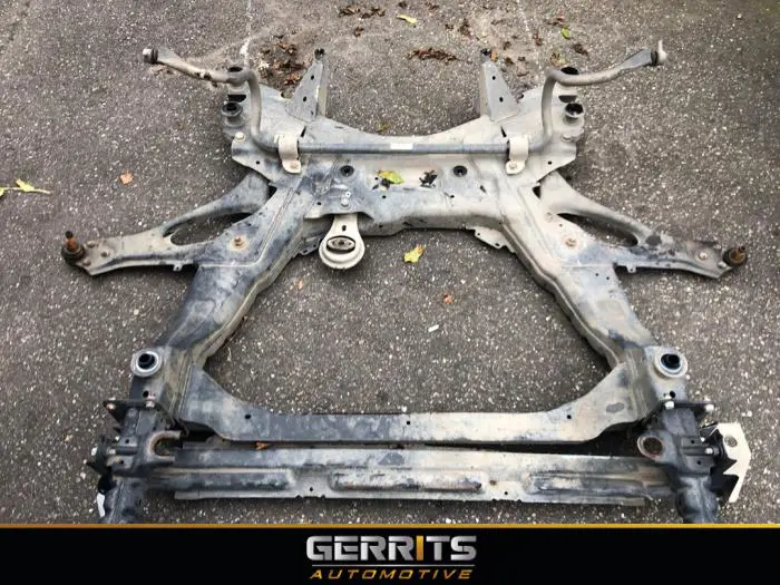 Subframe Mercedes Vito