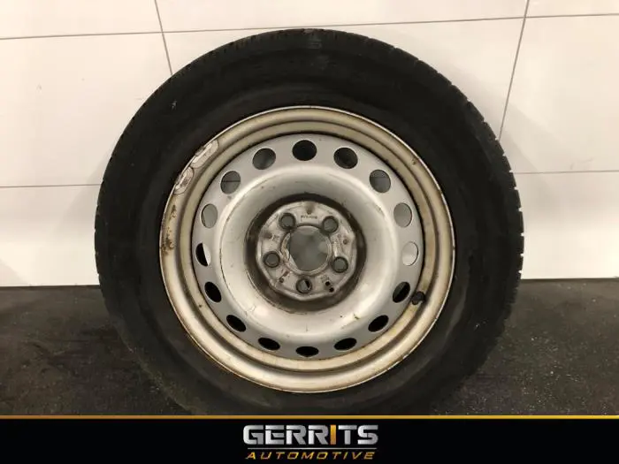 Wheel + tyre Mercedes Vito