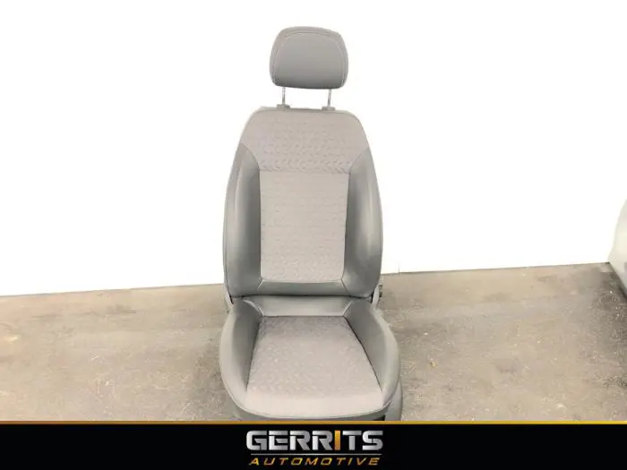 Seat, left Opel Corsa