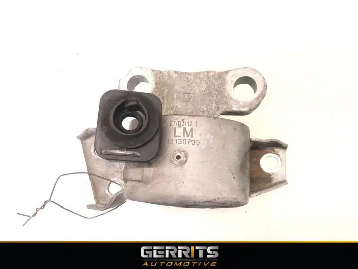 Engine mount Opel Corsa