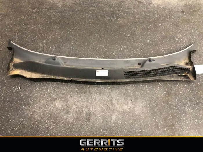 Cowl top grille Opel Corsa