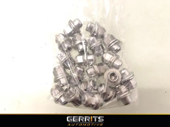 Set of wheel bolts Toyota Yaris